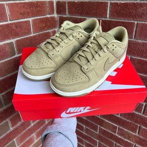 NIKE DUNK LOW PREMIUM MF NEUTRAL OLIVE WOMEN'S SIZE 8